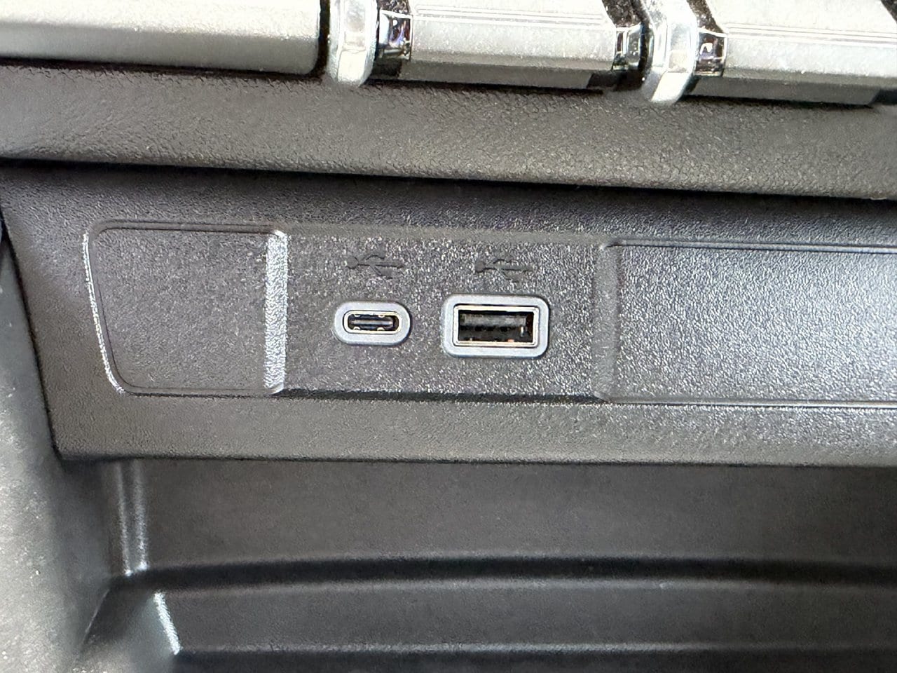 2026 Chevrolet Colorado LT - Photo 18