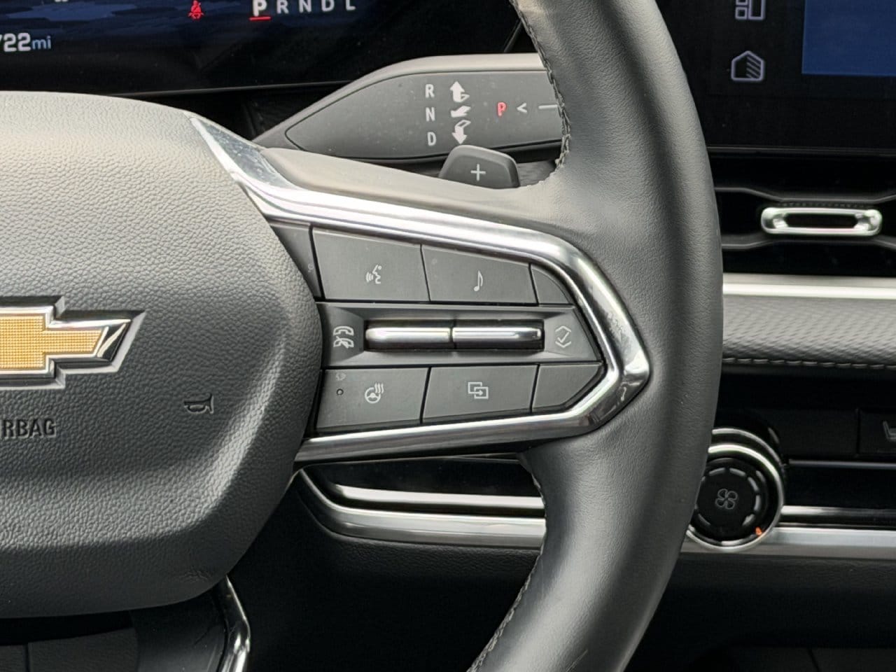2026 Chevrolet Equinox LT - Photo 14