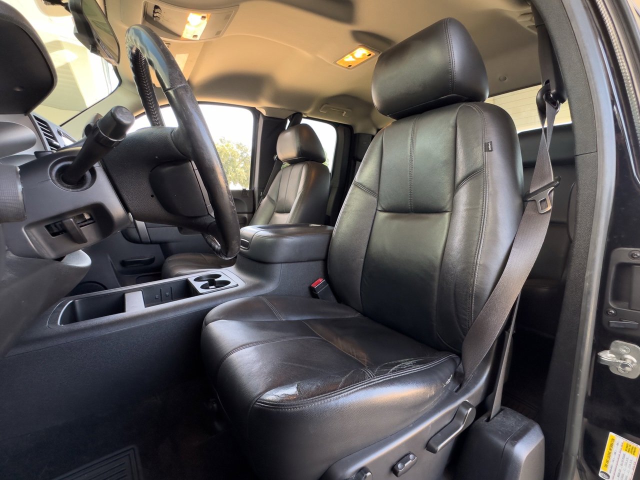 2012 Chevrolet Silverado 1500 LT photo 4