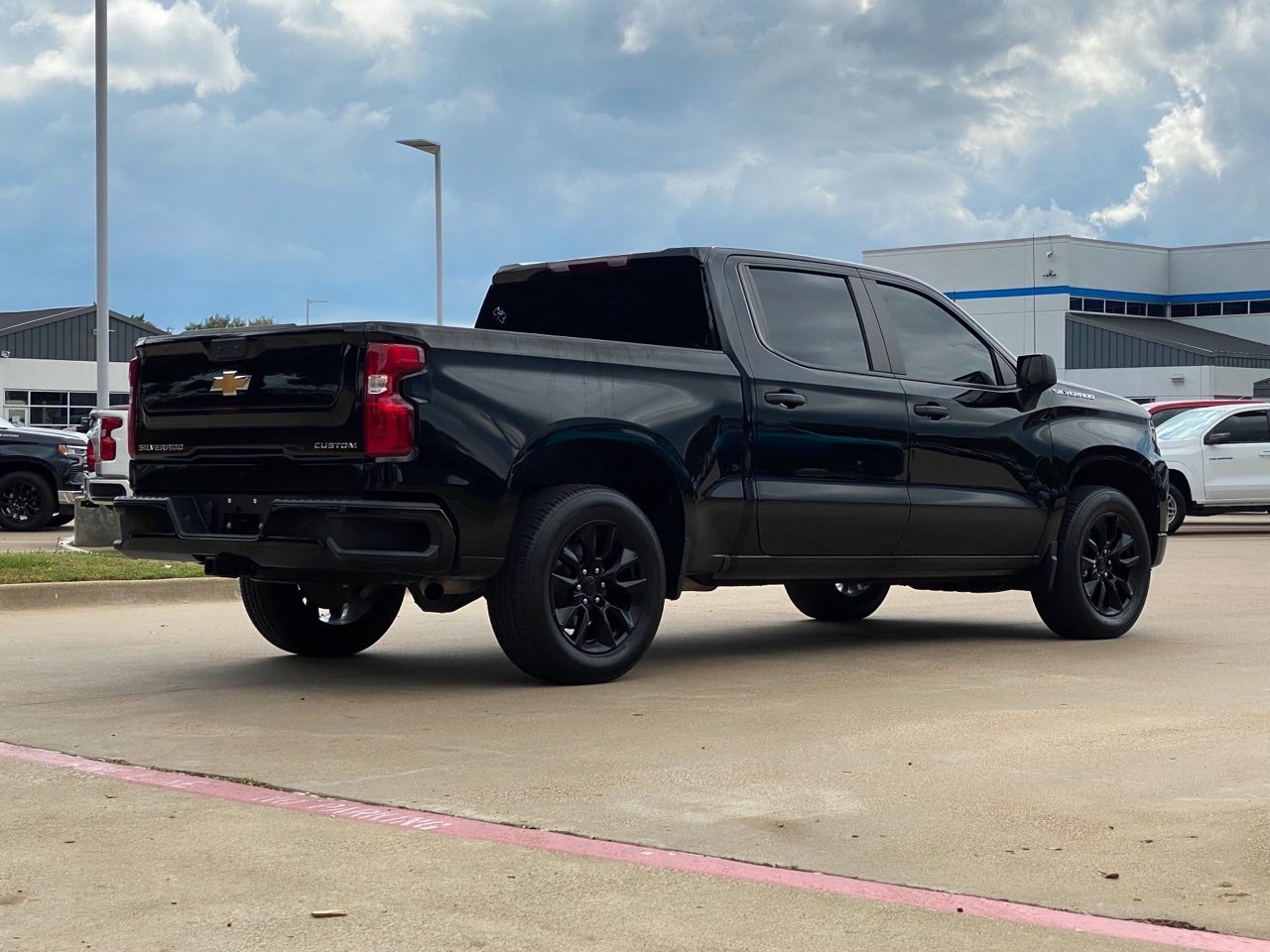 Used 2022 Chevrolet Silverado 1500 Custom with VIN 1GCPABEK5NZ606687 for sale in Arlington, TX