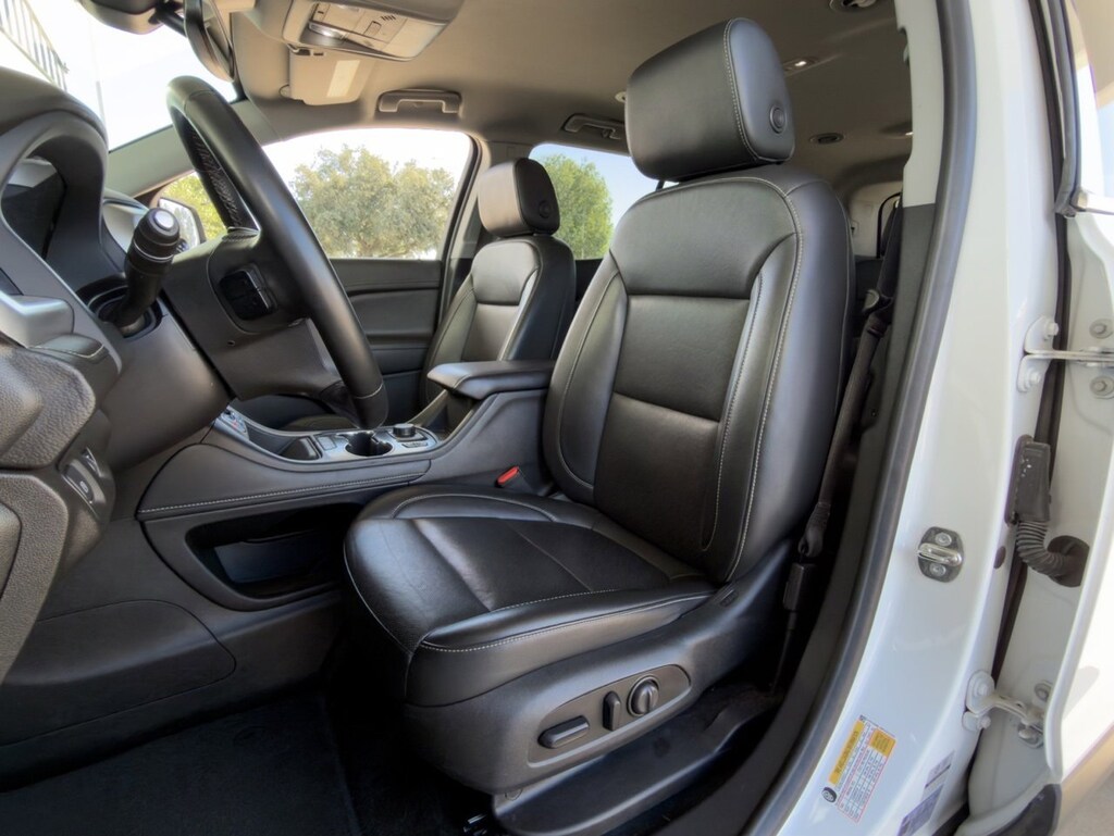 Used 2023 GMC Acadia SLT SUV