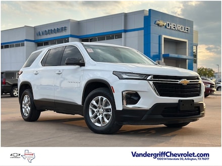 2022 Chevrolet Traverse LS SUV