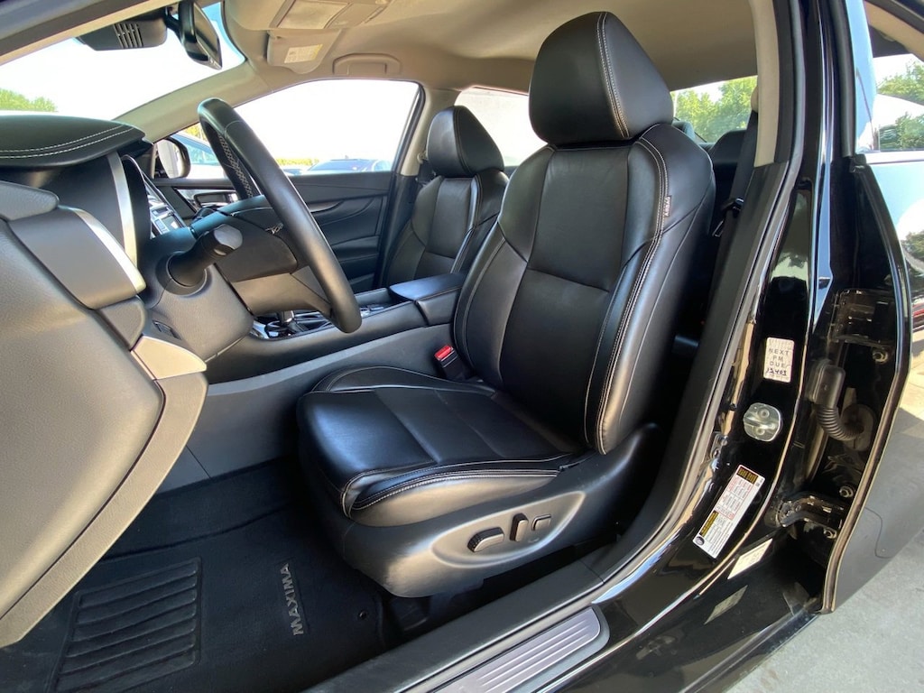 Used 2023 Nissan Maxima SV Sedan