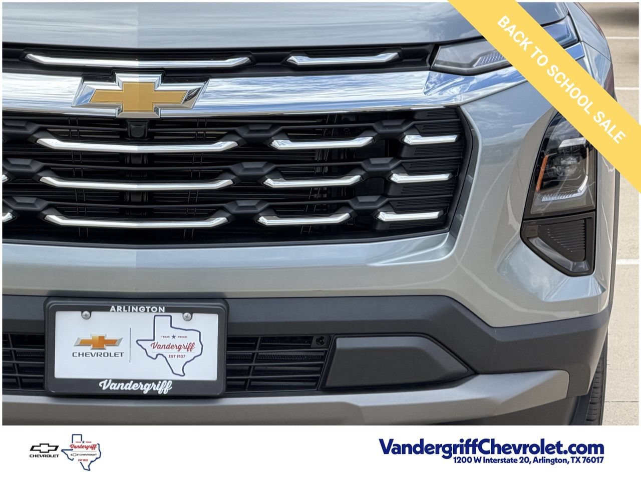 2027 Chevrolet Equinox LT - Photo 8