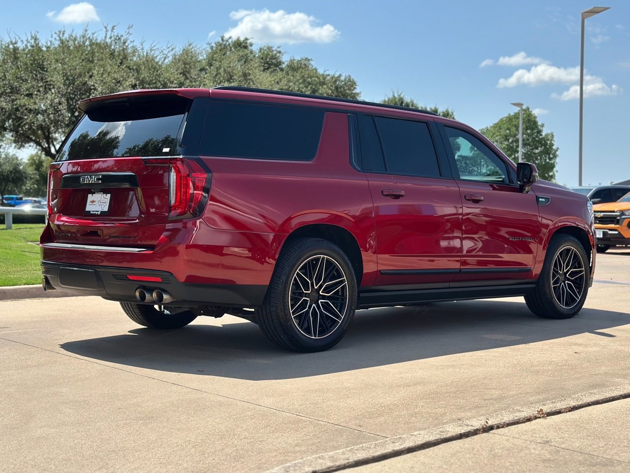 2023 Gmc Yukon XL Denali Ultimate photo 2