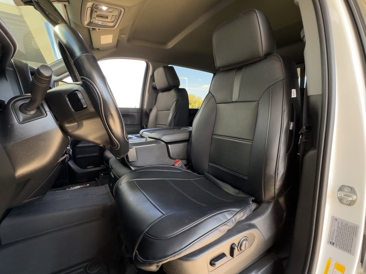 2023 Chevrolet Silverado 2500HD LT photo 4