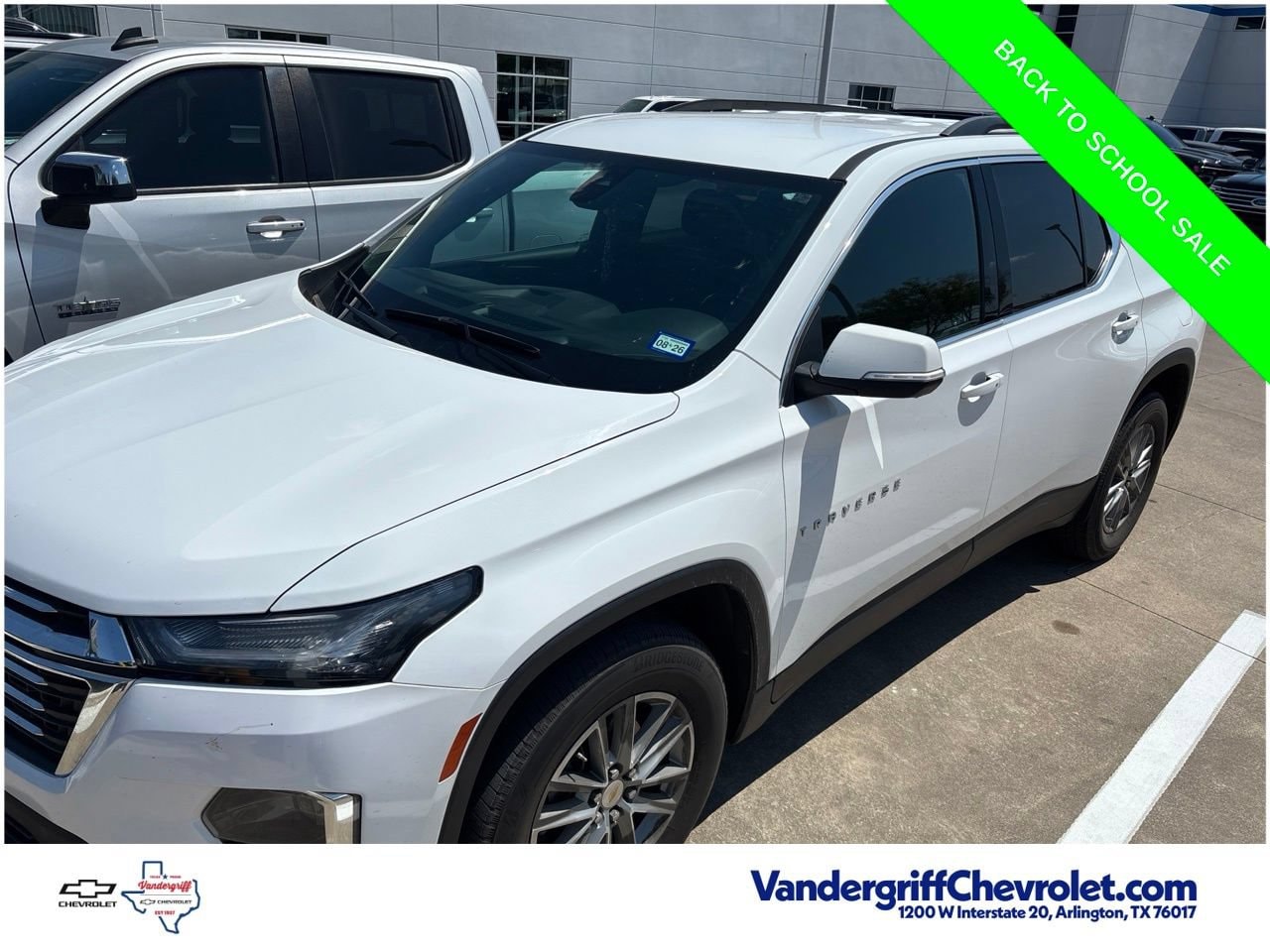 Used 2023 Summit White Chevrolet LT Cloth image 2