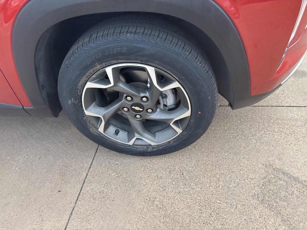 Used 2024 Chevrolet Trax LT SUV