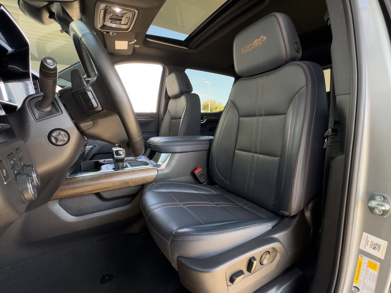 2023 Chevrolet Silverado 1500 High Country Sport photo 4