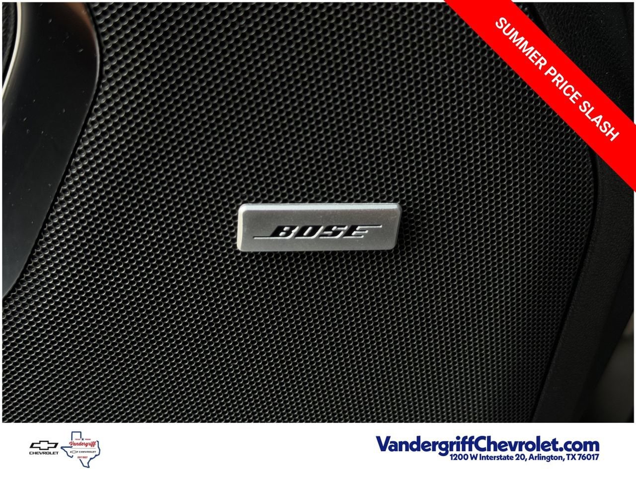 2024 Chevrolet Suburban LT - Photo 25
