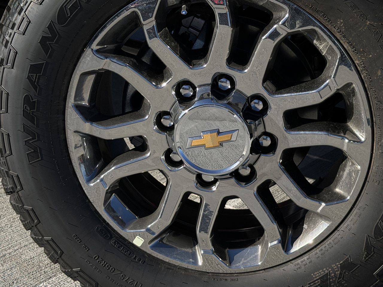 2026 Chevrolet Silverado 2500 HD LTZ - Photo 9
