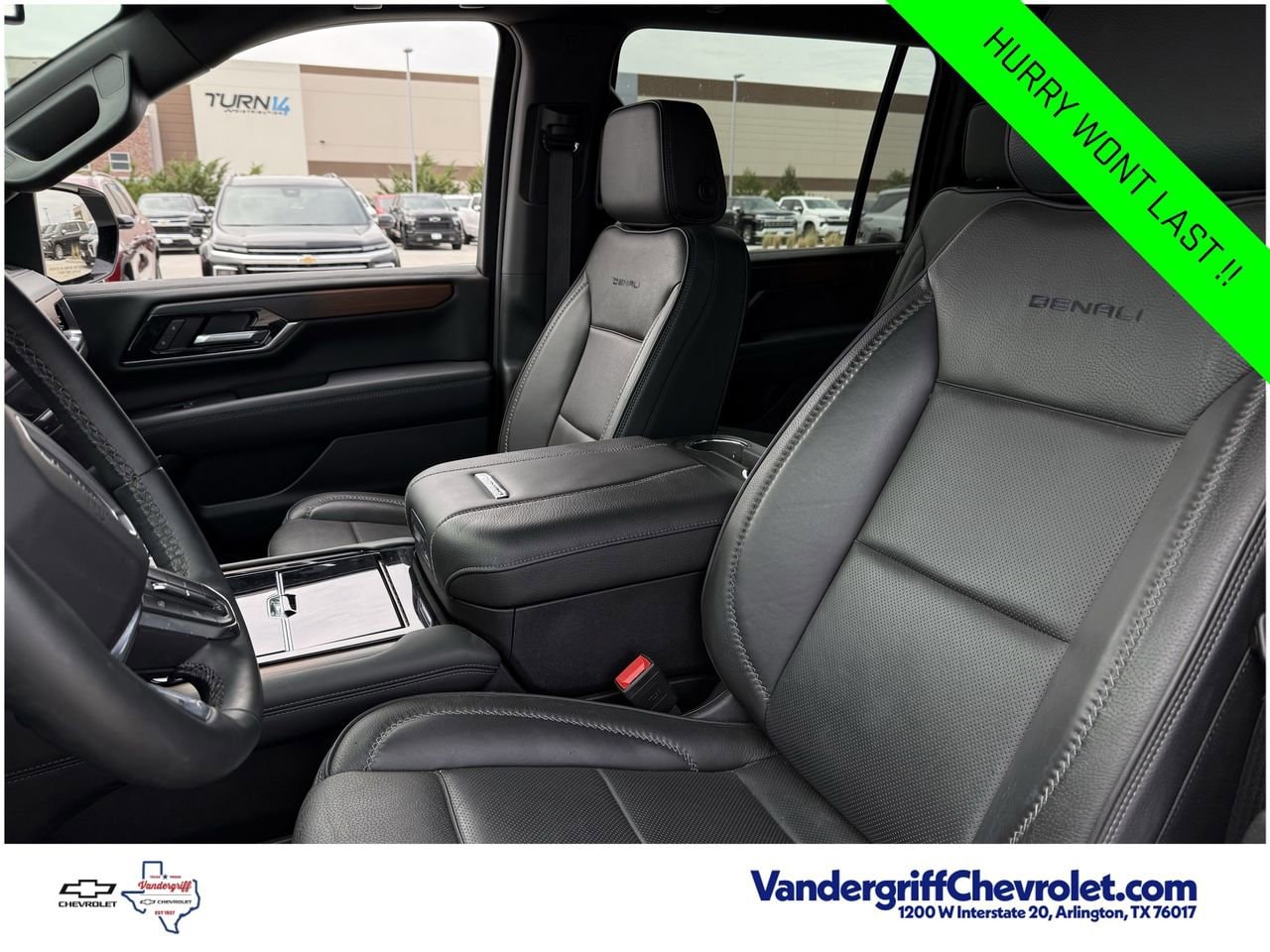 2025 GMC Yukon XL Denali - Photo 22