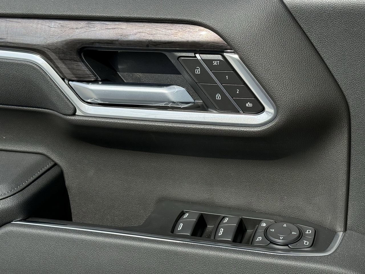 2026 Chevrolet Silverado 1500 LTZ - Photo 19