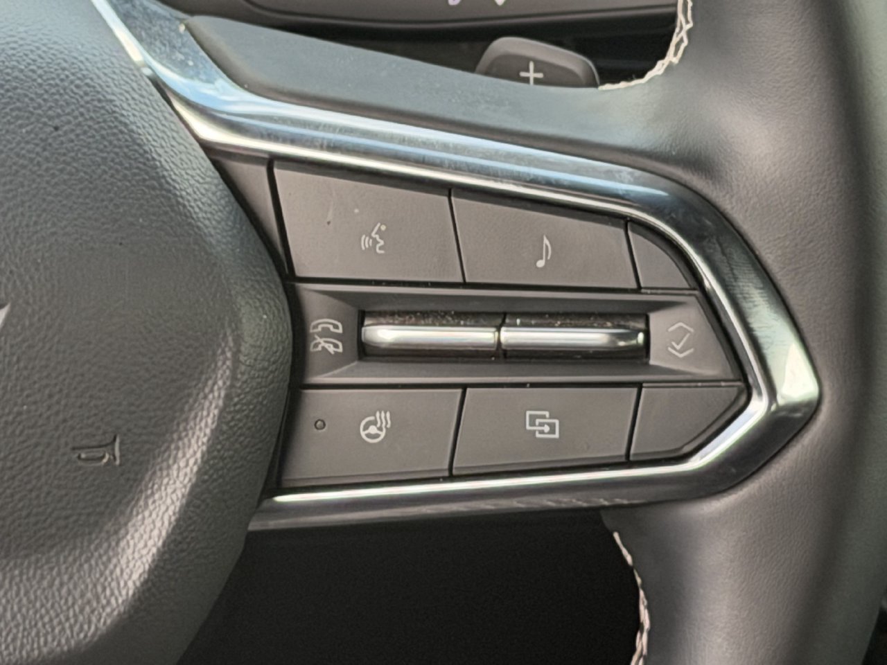 2026 Chevrolet Traverse LT - Photo 13
