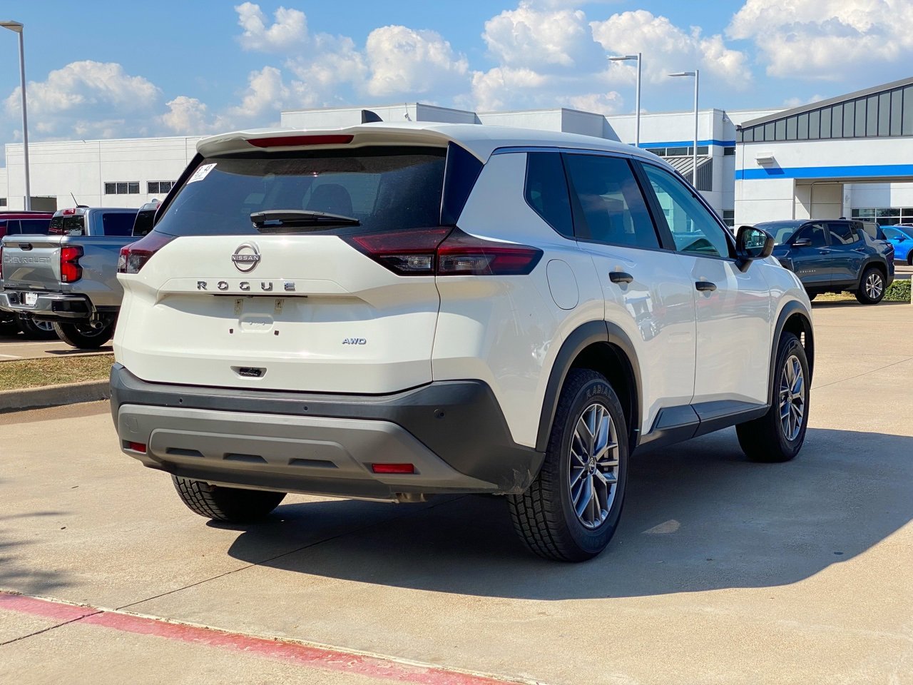 2023 Nissan Rogue S photo 2