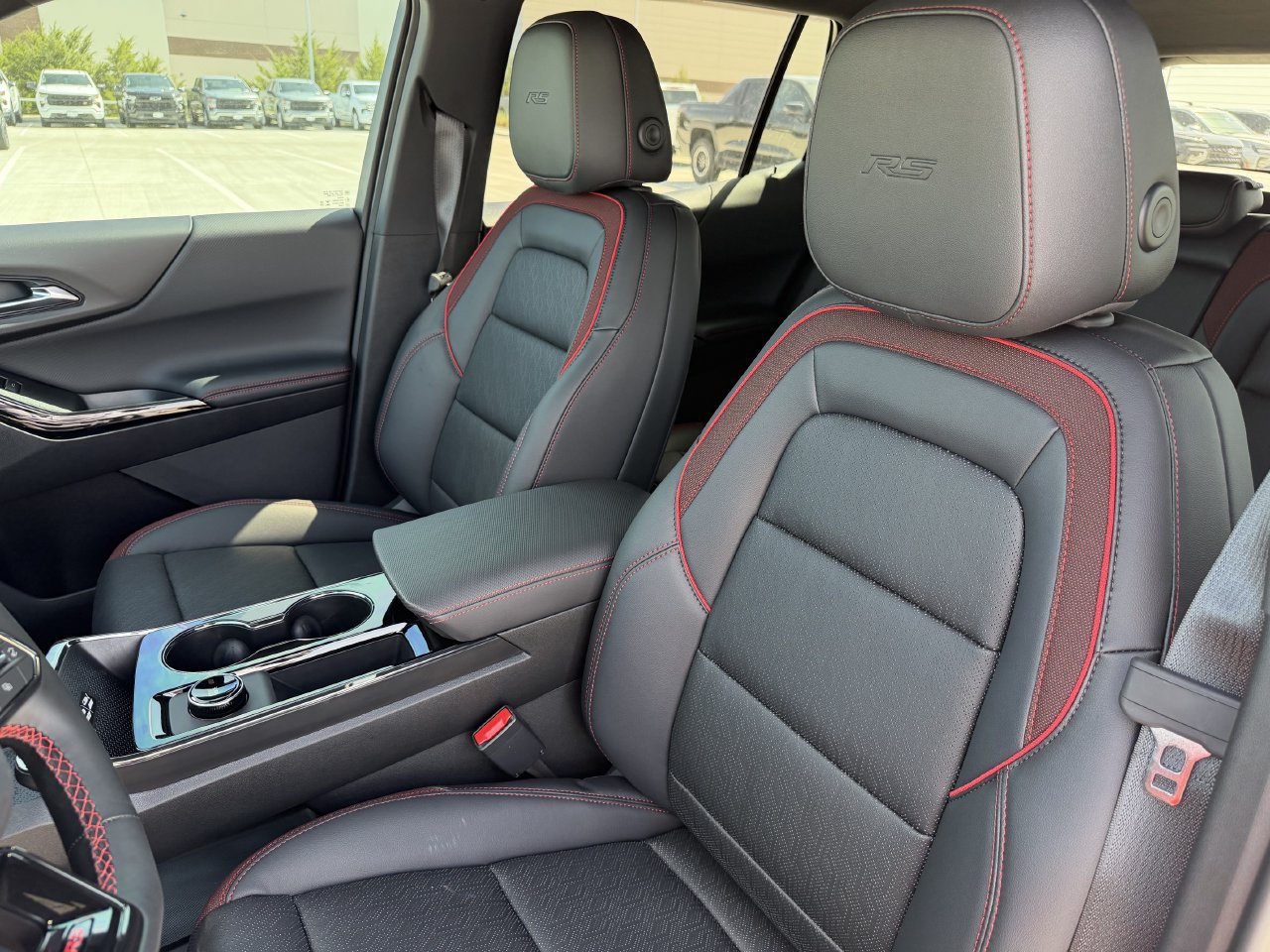 2027 Chevrolet Equinox RS - Photo 22