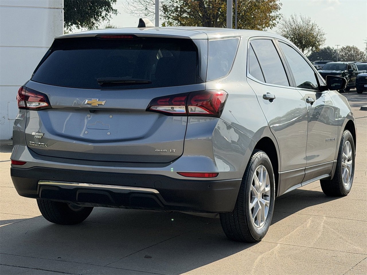 2024 Chevrolet Equinox LT photo 4
