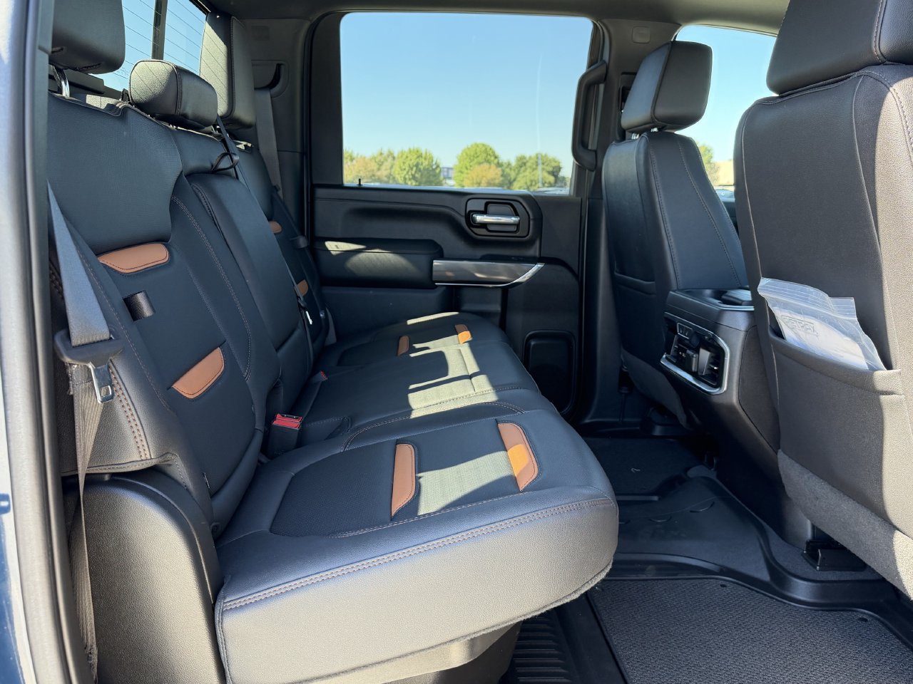 2023 GMC Sierra 3500HD AT4 - Photo 28