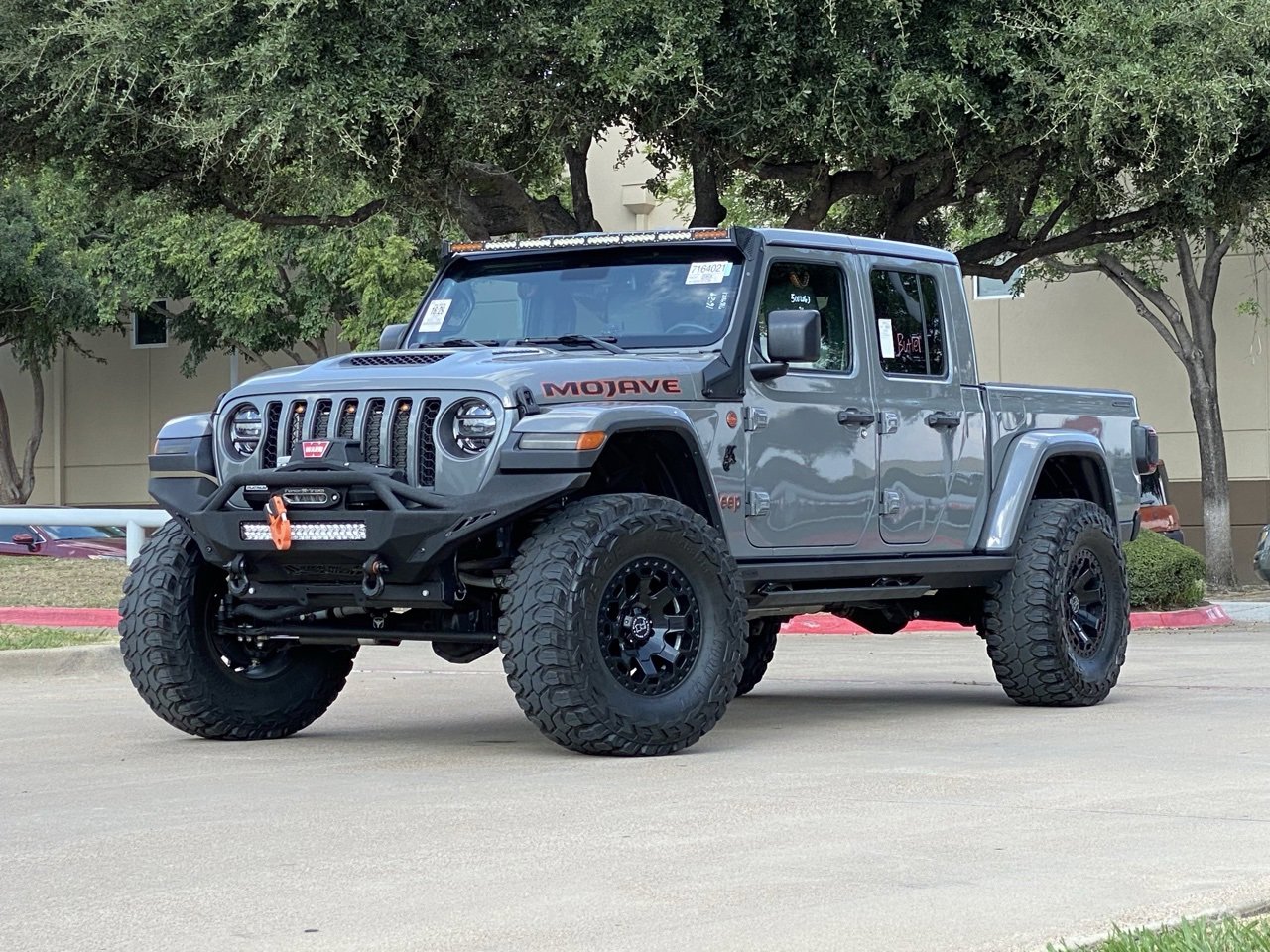 2021 Jeep Gladiator Mojave photo 2