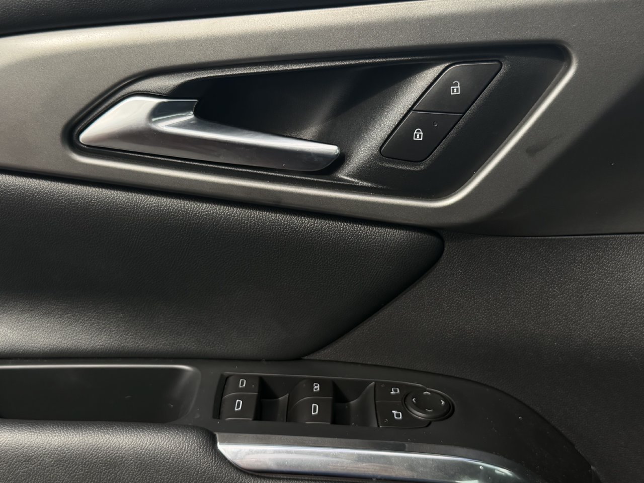 2026 Chevrolet Traverse LT - Photo 22