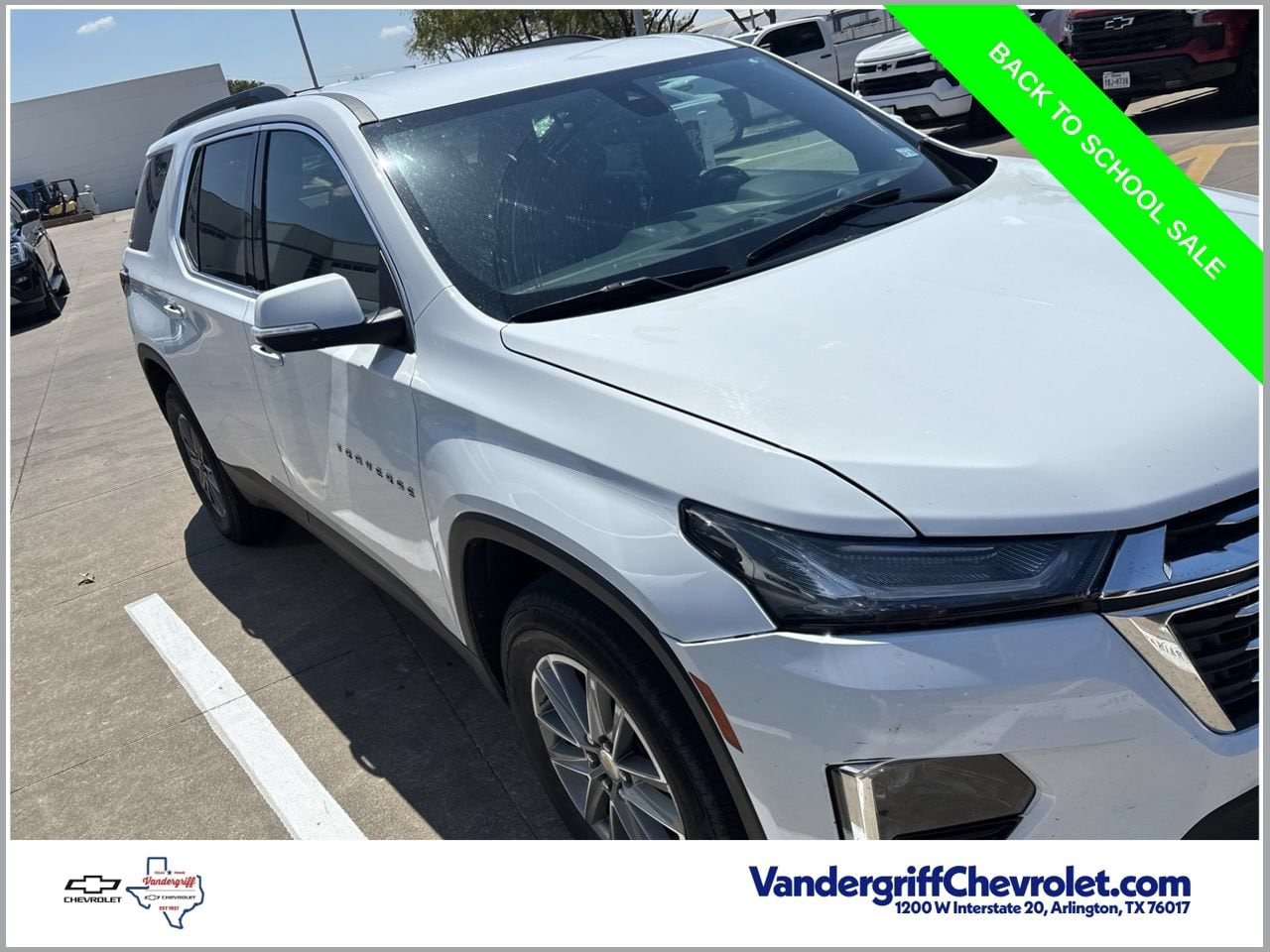 Used 2023 Chevrolet Traverse LT Cloth