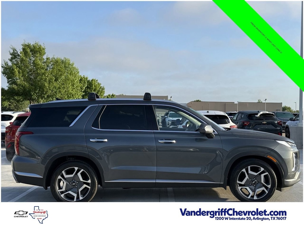 Used 2024 Hyundai Palisade SEL 8P SUV