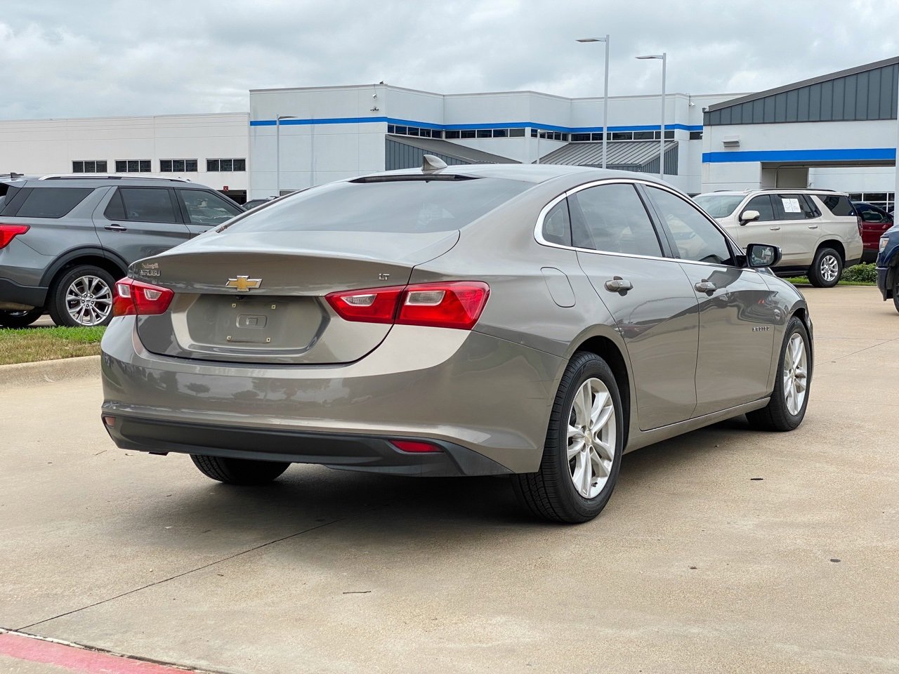 Used 2017 Chevrolet Malibu 1LT with VIN 1G1ZE5STXHF187116 for sale in Arlington, TX