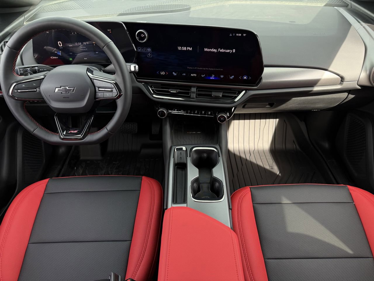 2026 Chevrolet Equinox EV RS - Photo 10