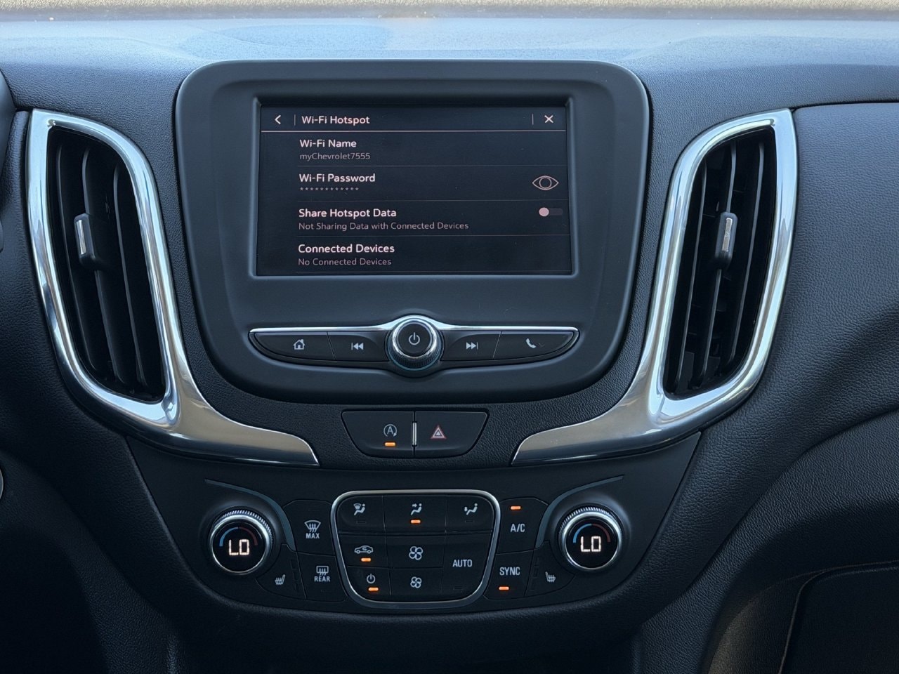 2024 Chevrolet Equinox LT - Photo 16
