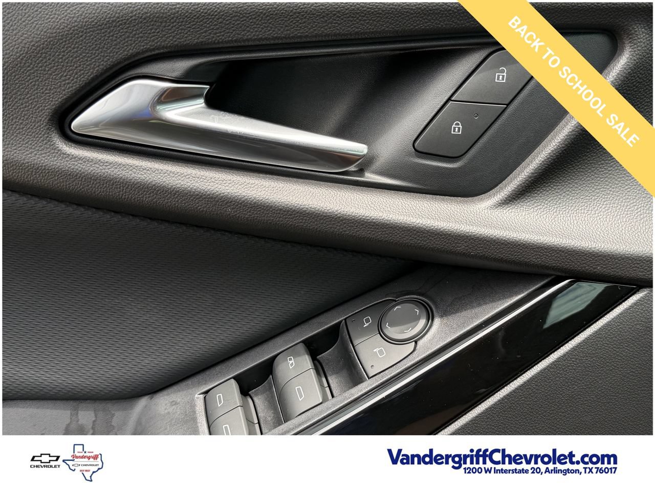 2027 Chevrolet Equinox LT - Photo 20