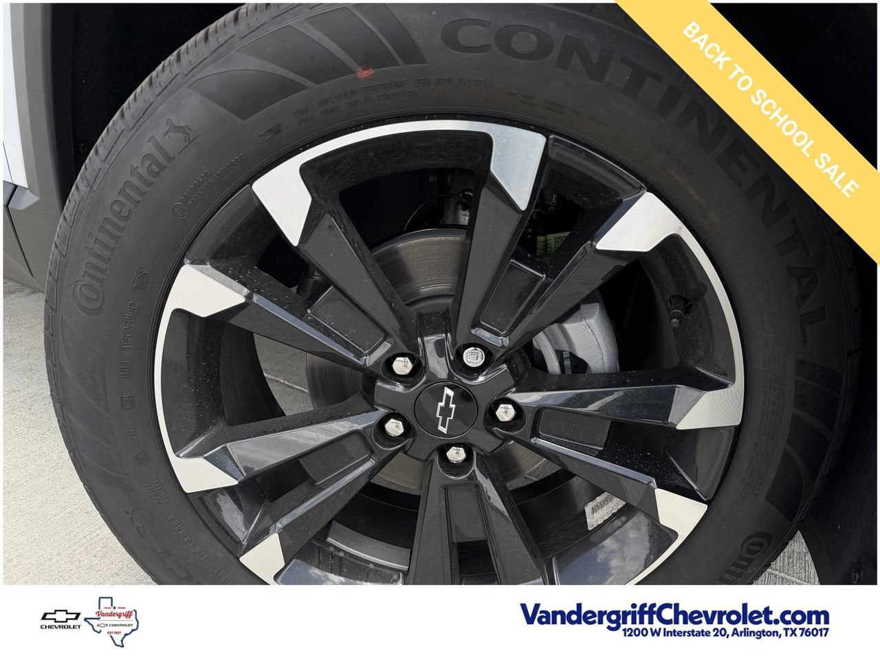 2027 Chevrolet Equinox RS - Photo 9