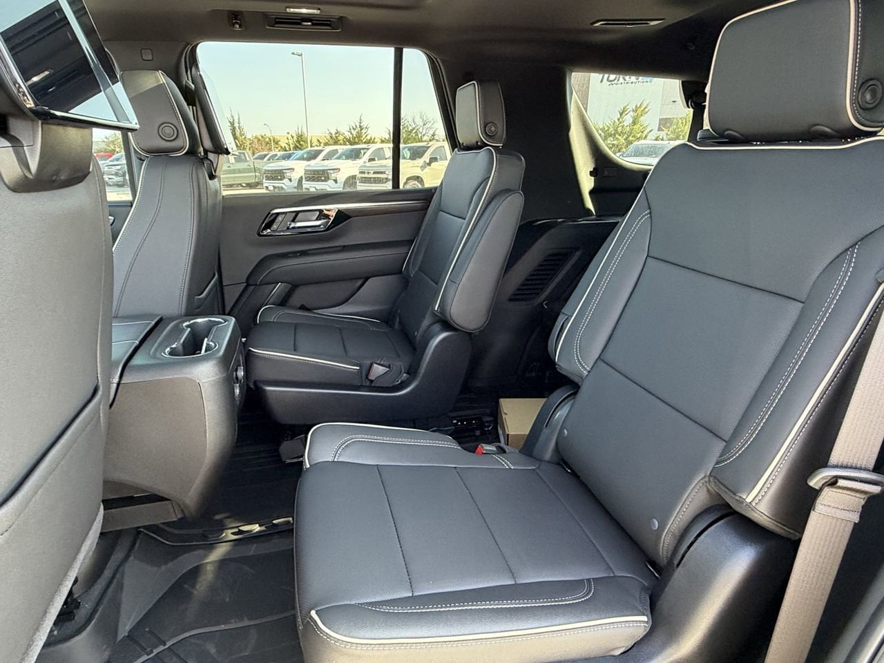 2026 Chevrolet Tahoe Premier - Photo 23