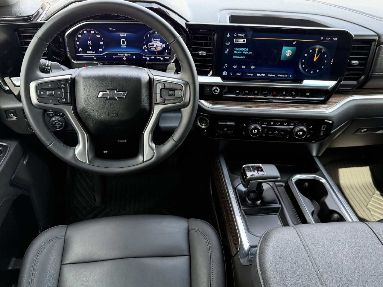 2025 Chevrolet Silverado 1500 LT Trail Boss - Photo 11