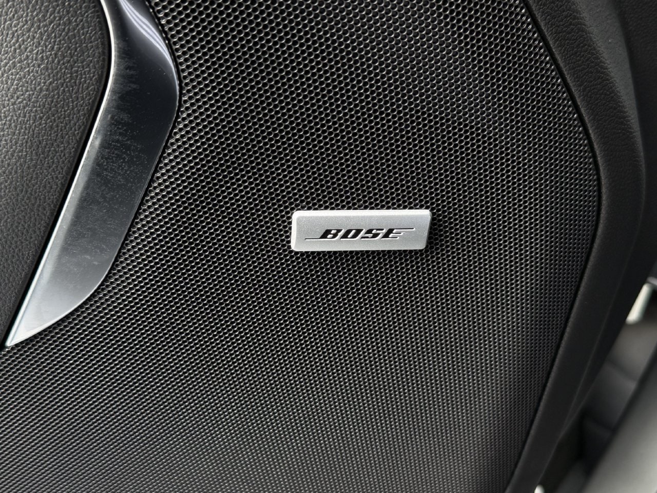 2026 Chevrolet Suburban Z71 - Photo 22
