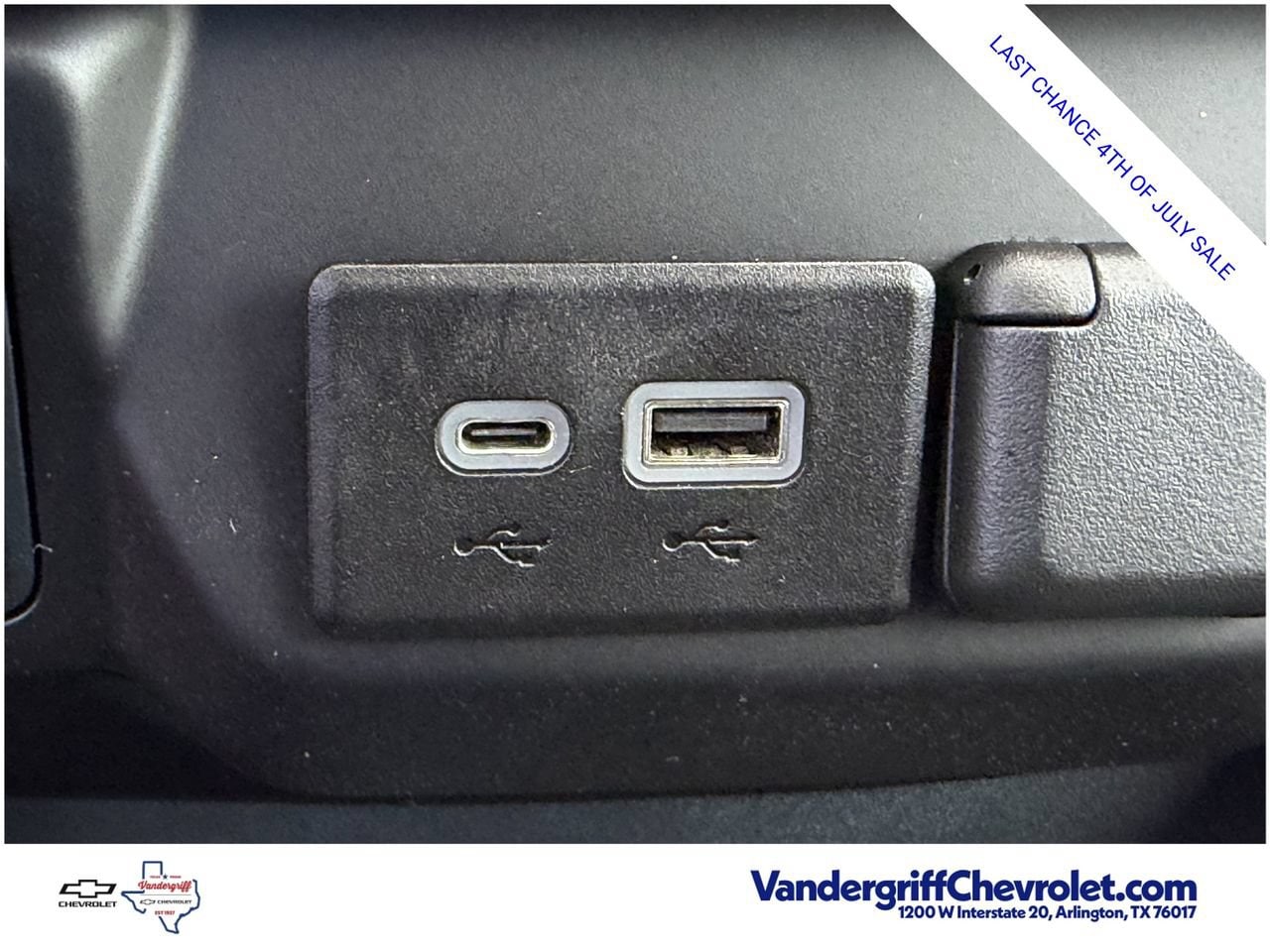 2021 Chevrolet Silverado 1500 LTZ - Photo 21