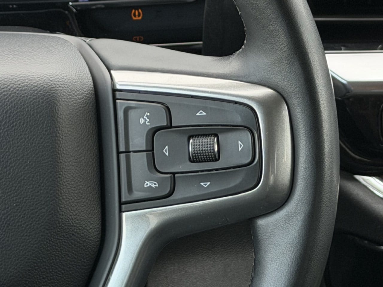 2023 Chevrolet Silverado 1500 LT - Photo 14