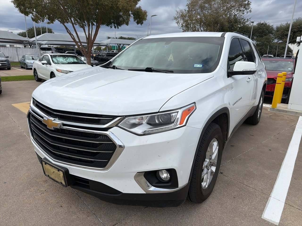 2020 Chevrolet Traverse Cloth photo 2