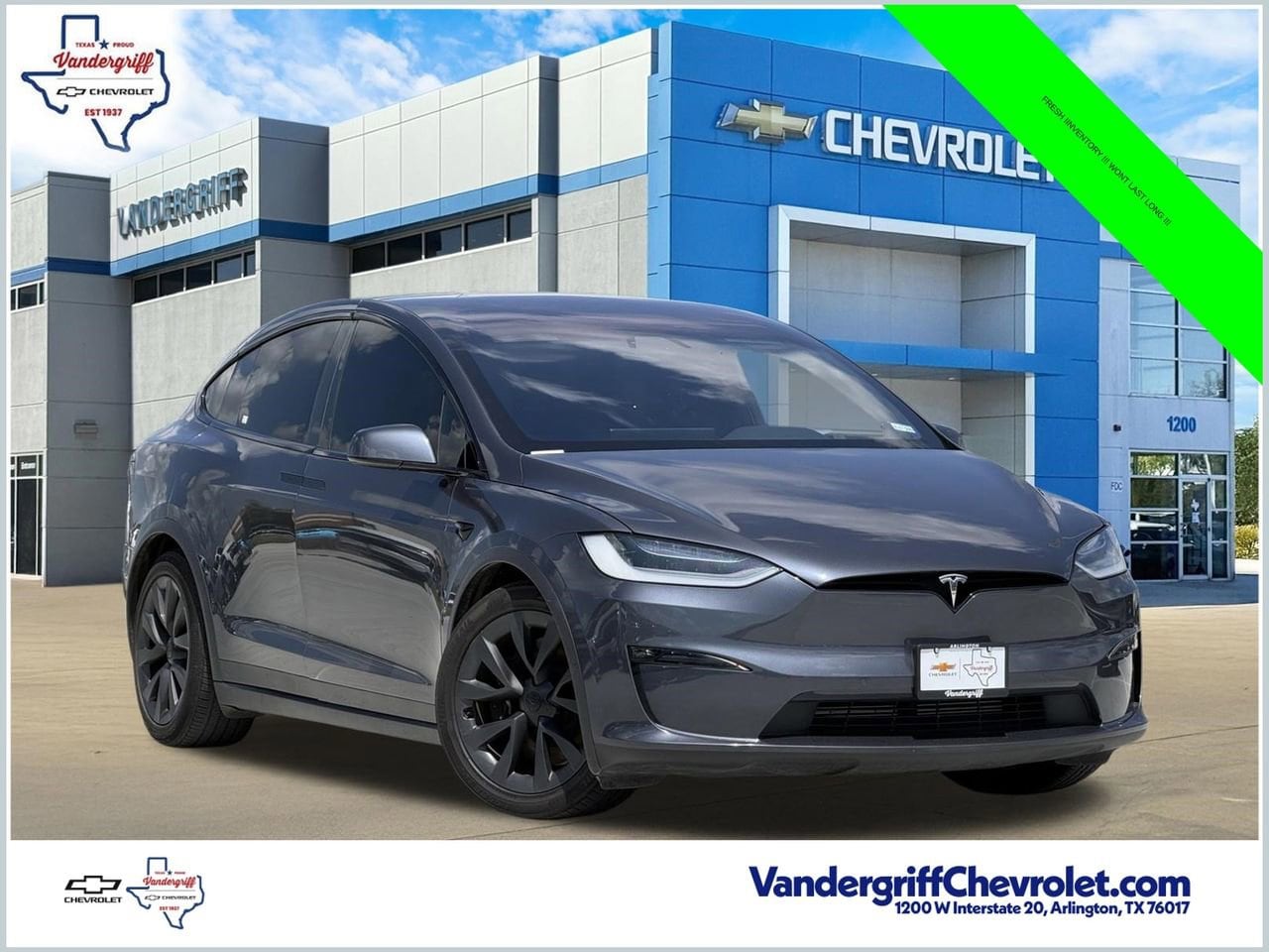 2022 Tesla Model X Long Range's photo