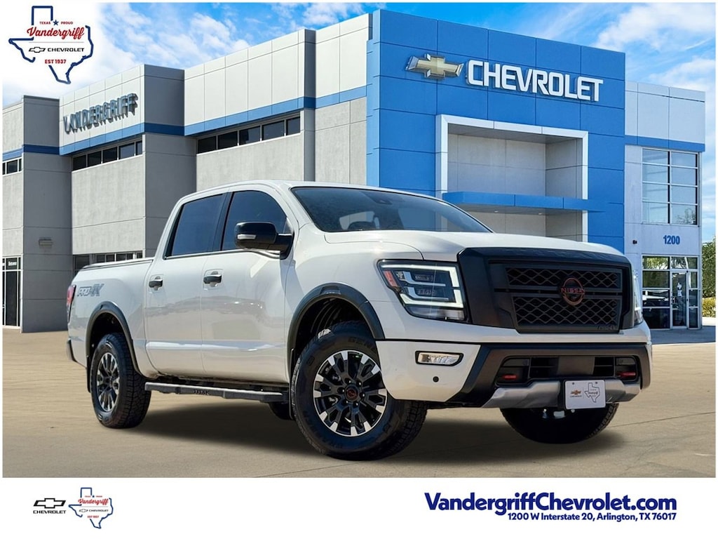 Used 2024 Nissan Titan PRO-4X Truck Crew Cab