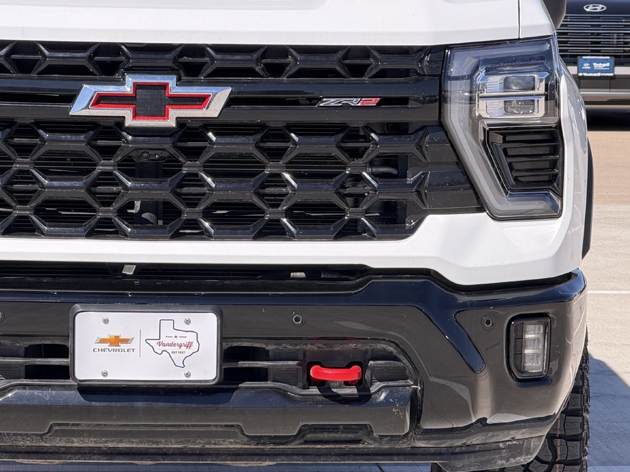 2026 Chevrolet Silverado 2500HD ZR2 - Photo 8