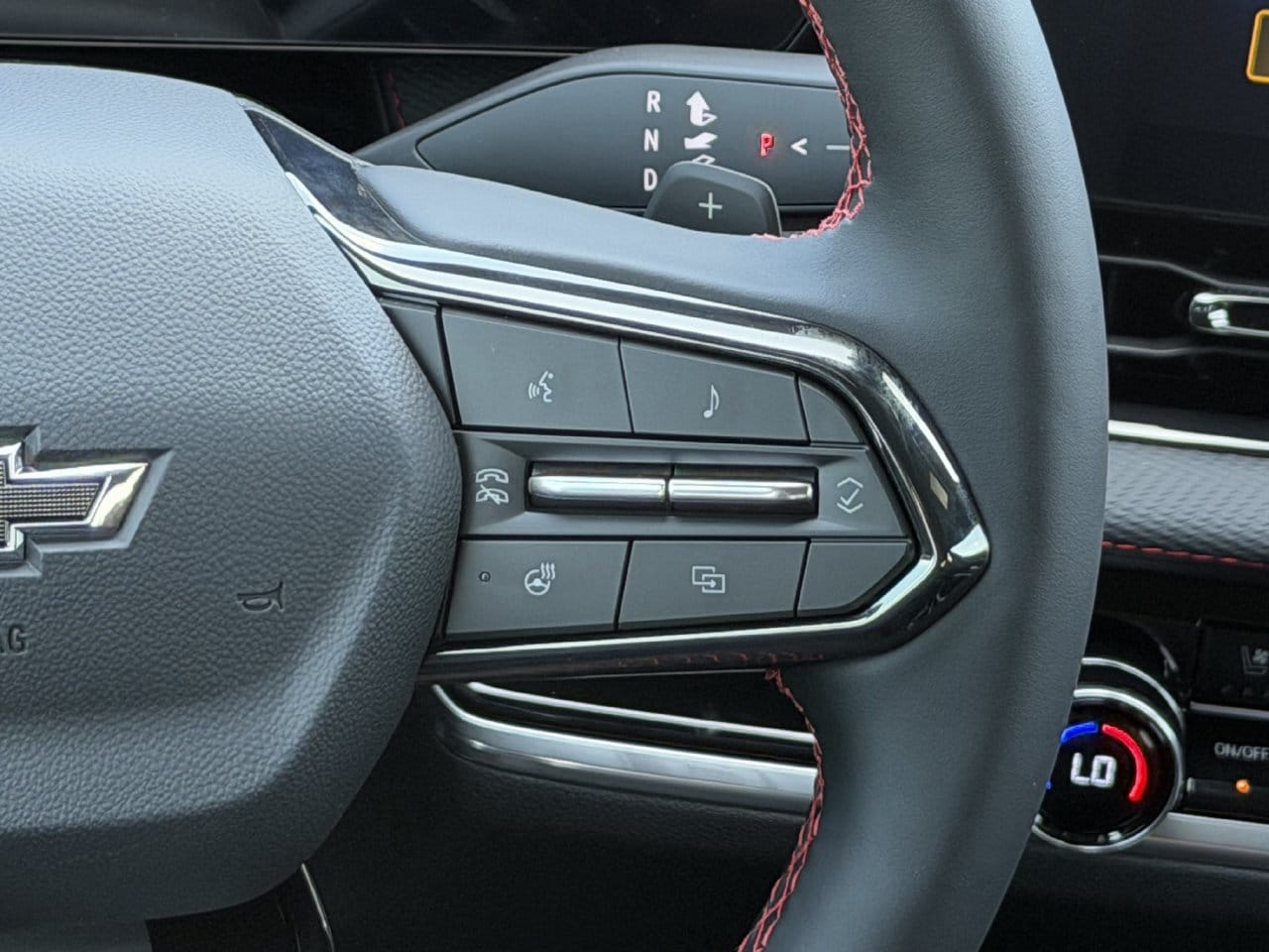 2027 Chevrolet Equinox RS - Photo 14