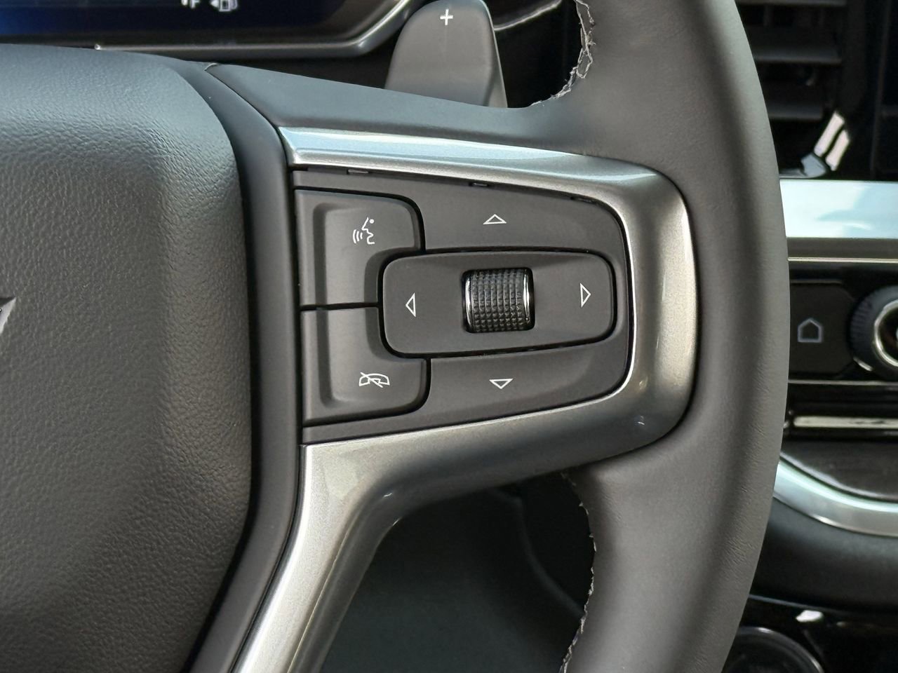2026 Chevrolet Silverado 1500 LTZ - Photo 14