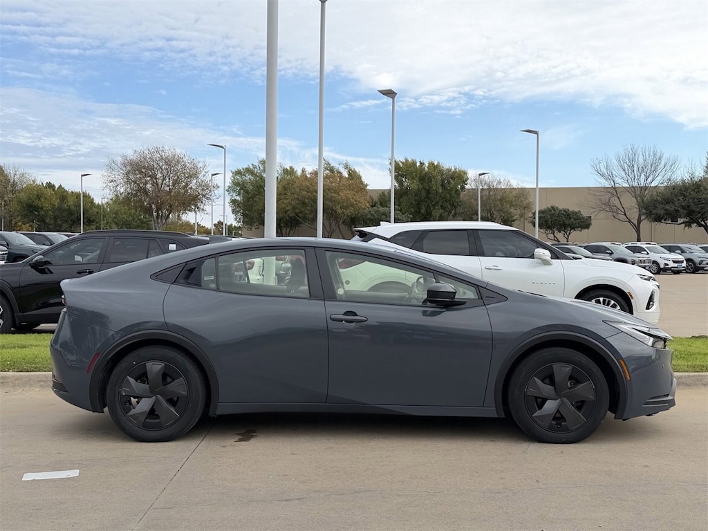 Used 2024 Toyota Prius LE Hatchback