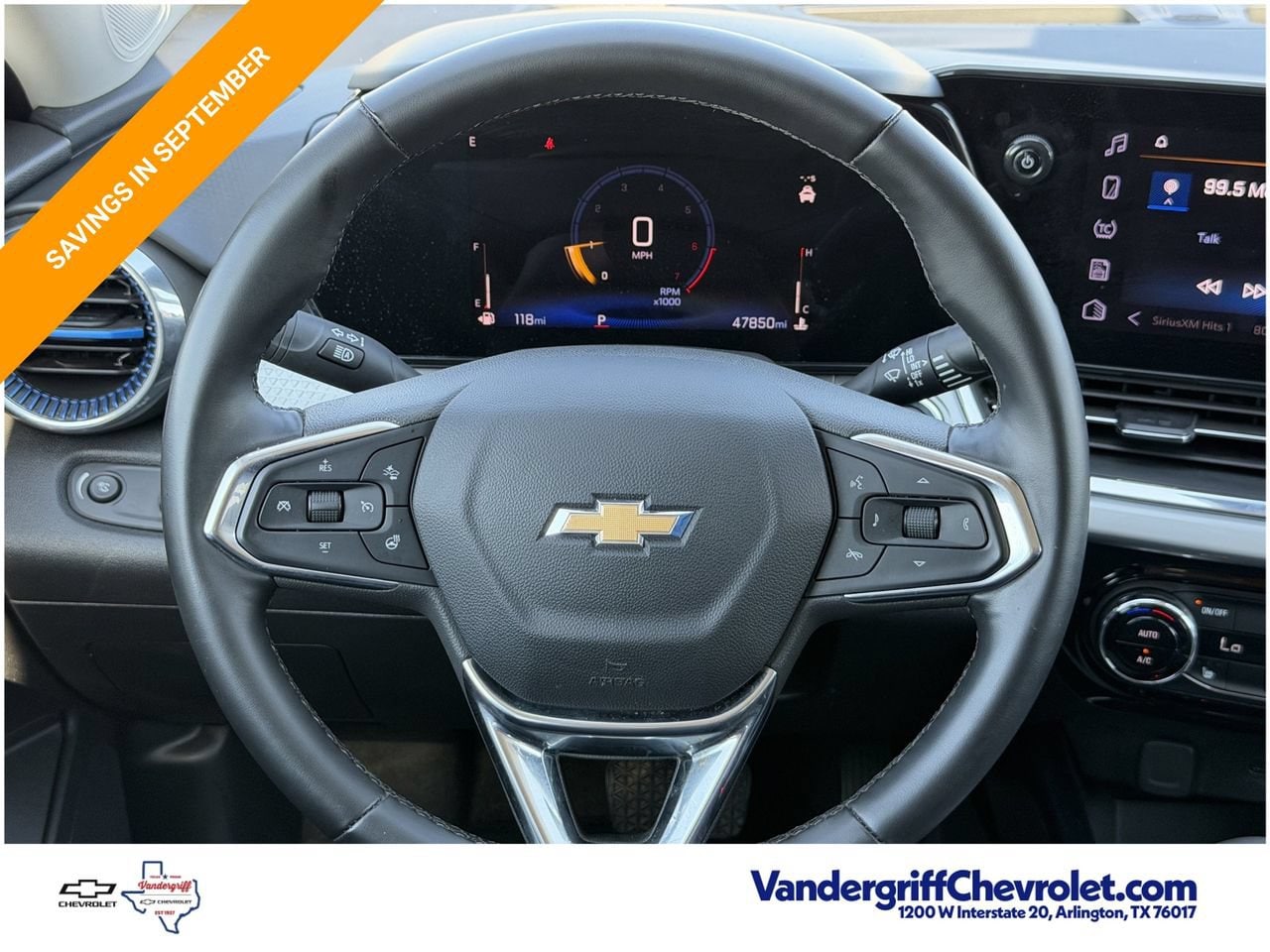 2025 Chevrolet Trax LT - Photo 12
