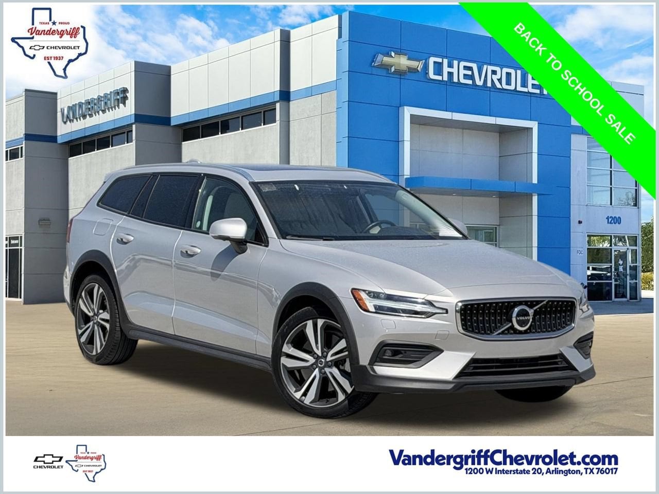 Used 2025 Volvo V60 Cross Country Plus