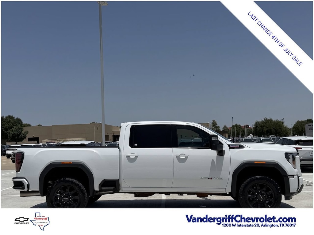Used 2025 GMC Sierra 2500 HD AT4 Truck Crew Cab