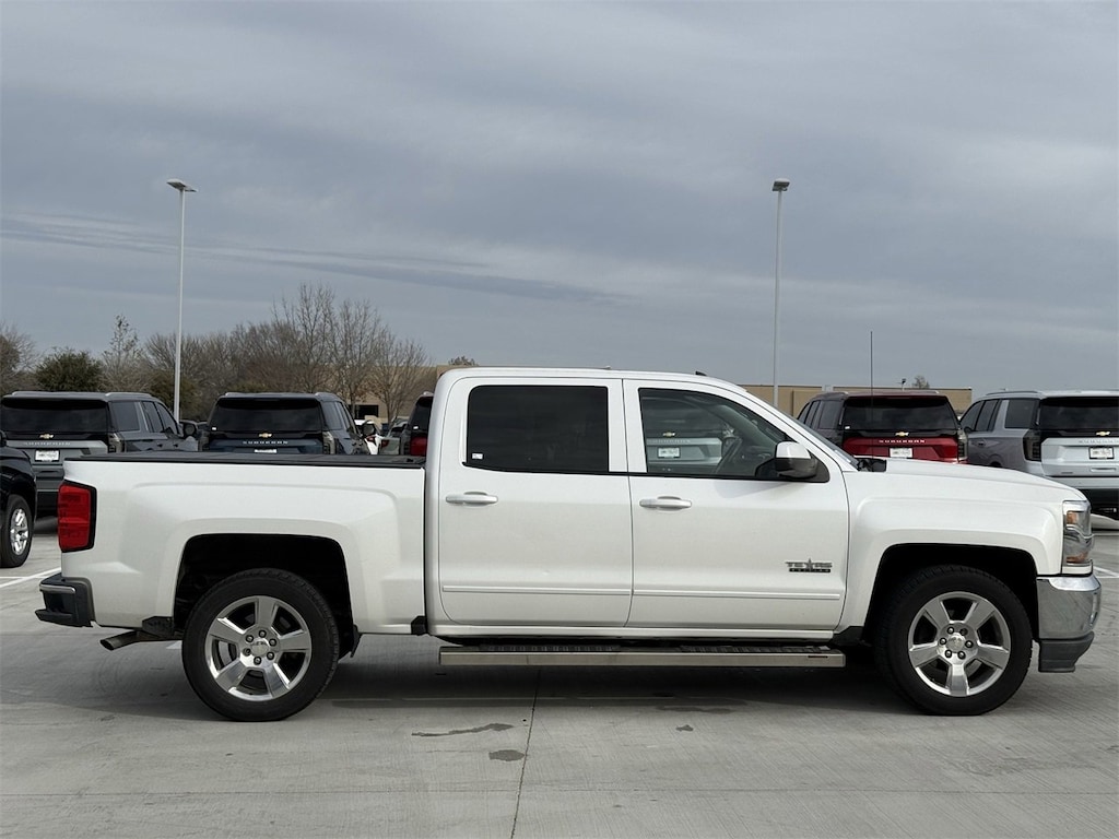 Used 2017 Chevrolet Silverado 1500 LT Truck Crew Cab