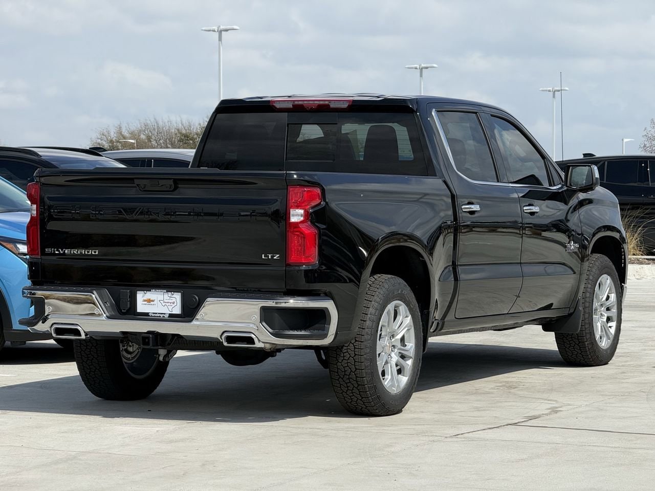 2026 Chevrolet Silverado 1500 LTZ - Photo 4