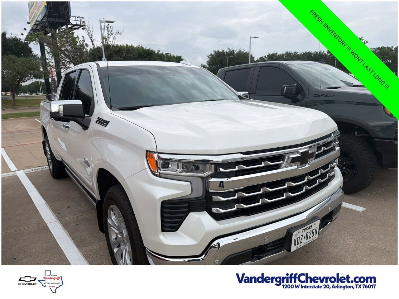 2025 Chevrolet Silverado 1500 LTZ - Photo 13
