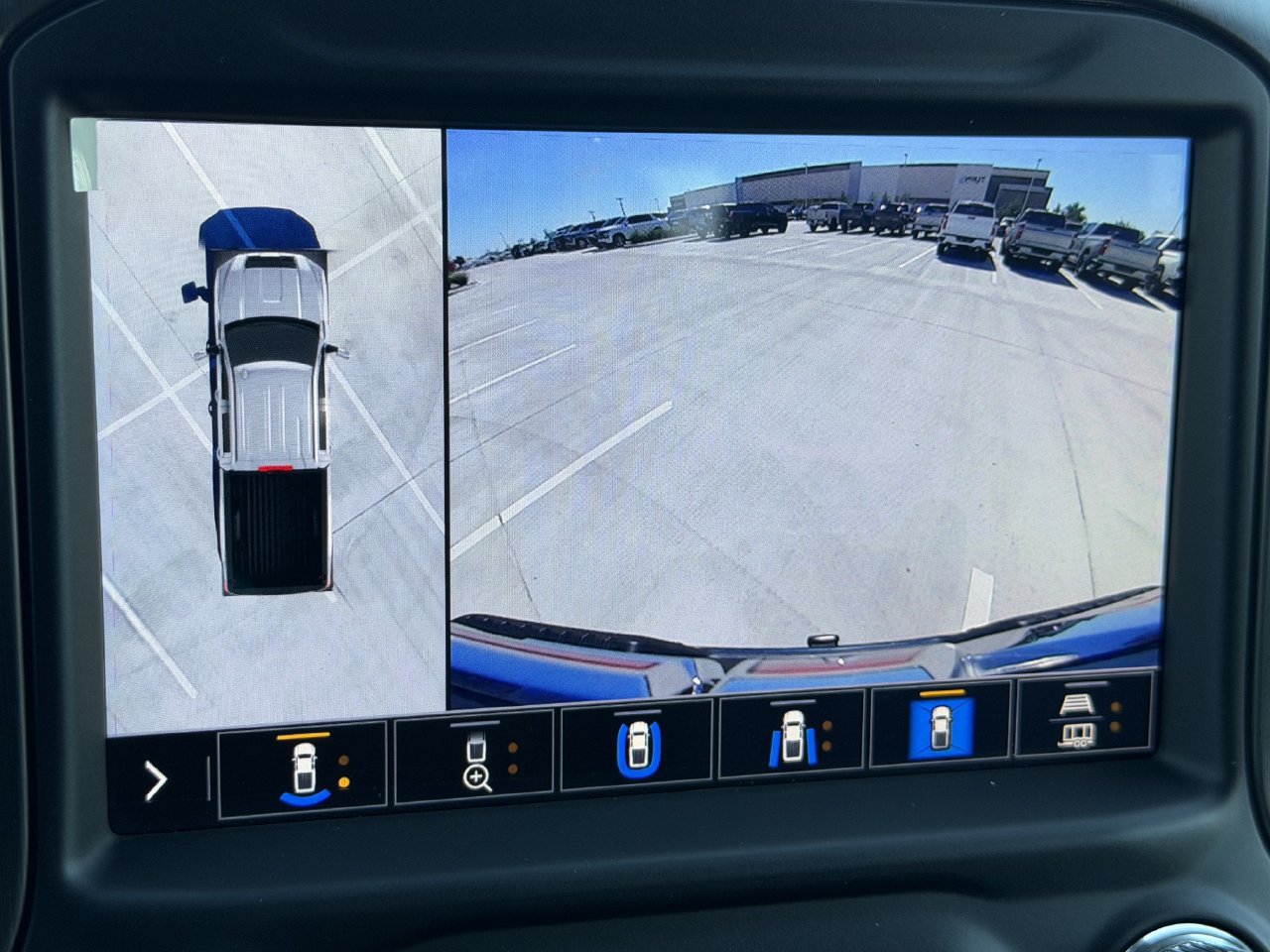 2023 GMC Sierra 3500HD AT4 - Photo 16